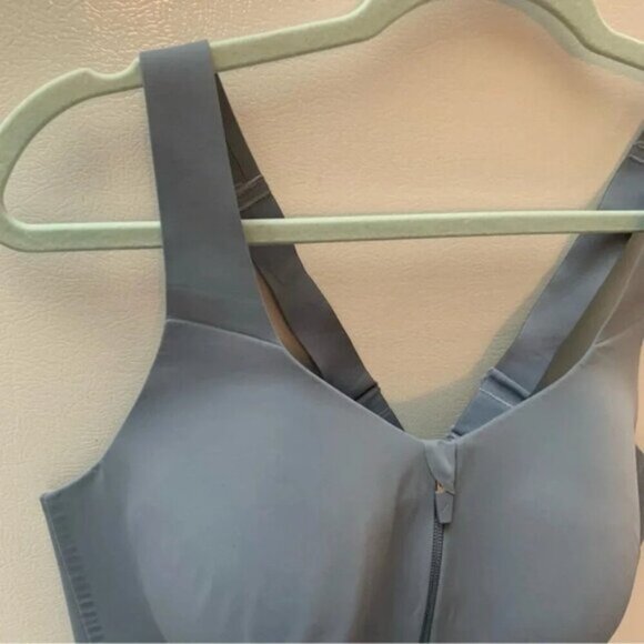 Knix Catalyst Grey Front Zip Sports Bra 8 - Picture 8 of 9